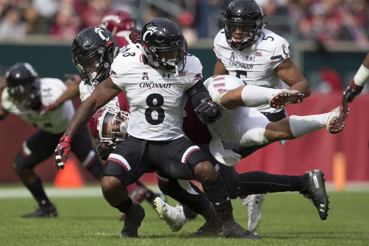 Calgary Signs Former Cincinnati Linebacker Jarell White
