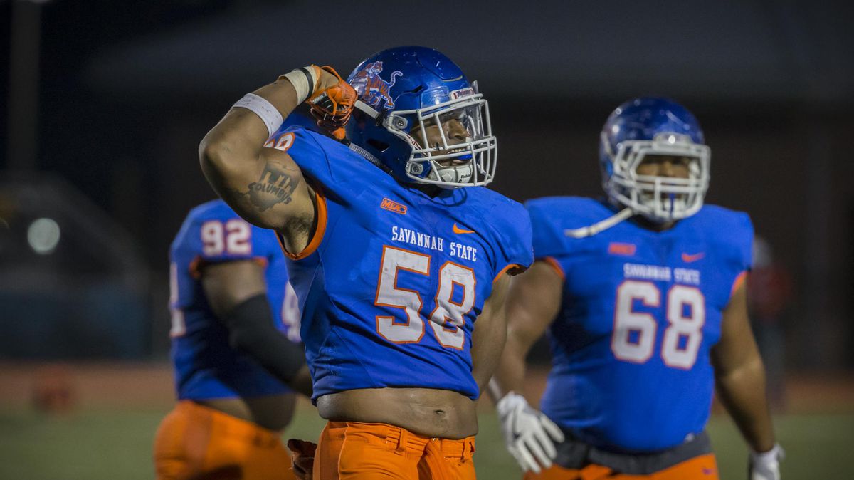 Calgary Stampeders Sign Defensive Lineman Stefan Banks