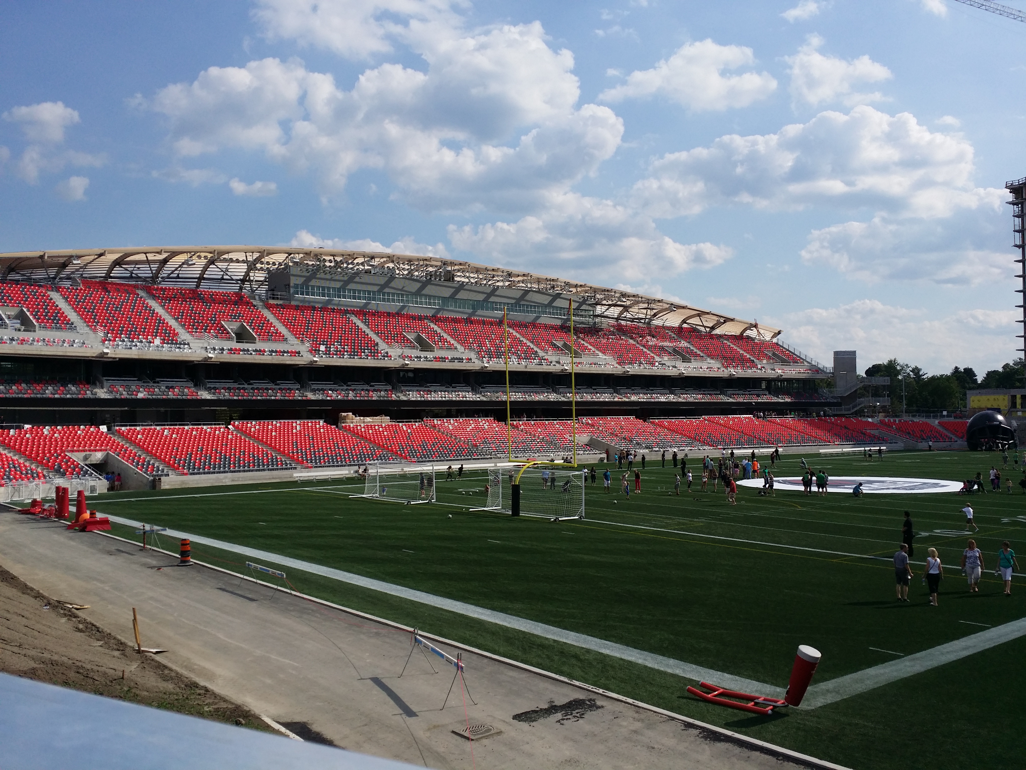 Redblacks expect Full House in Home Opener