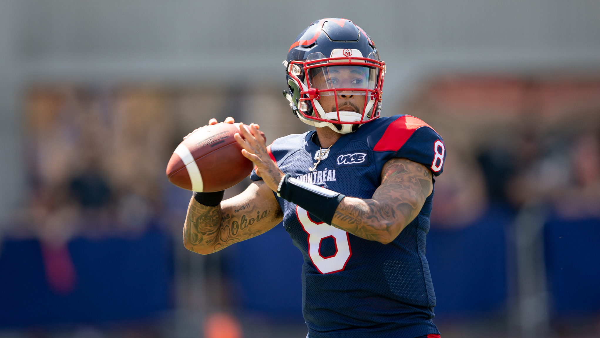 Vernon Adams Puts On Clinic in Big Win at Ottawa
