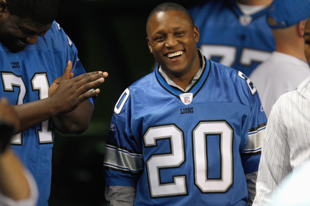 Top Ten Best Running Backs Of All Time