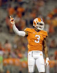 Could CFL Gain a Former NFL First Round Pick, and First Team All-Pro?