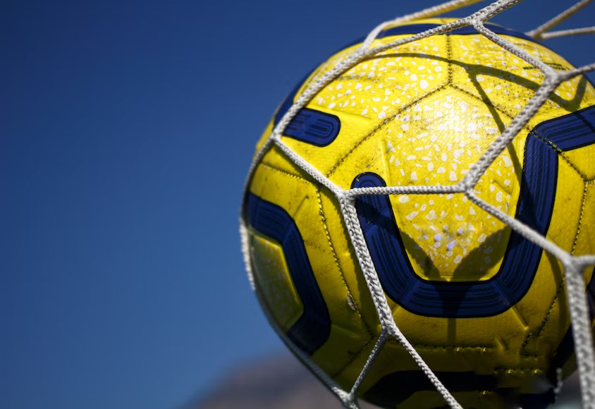 Betting on Canada: Uniting Football Fans and Online Casino Players in the Digital Age