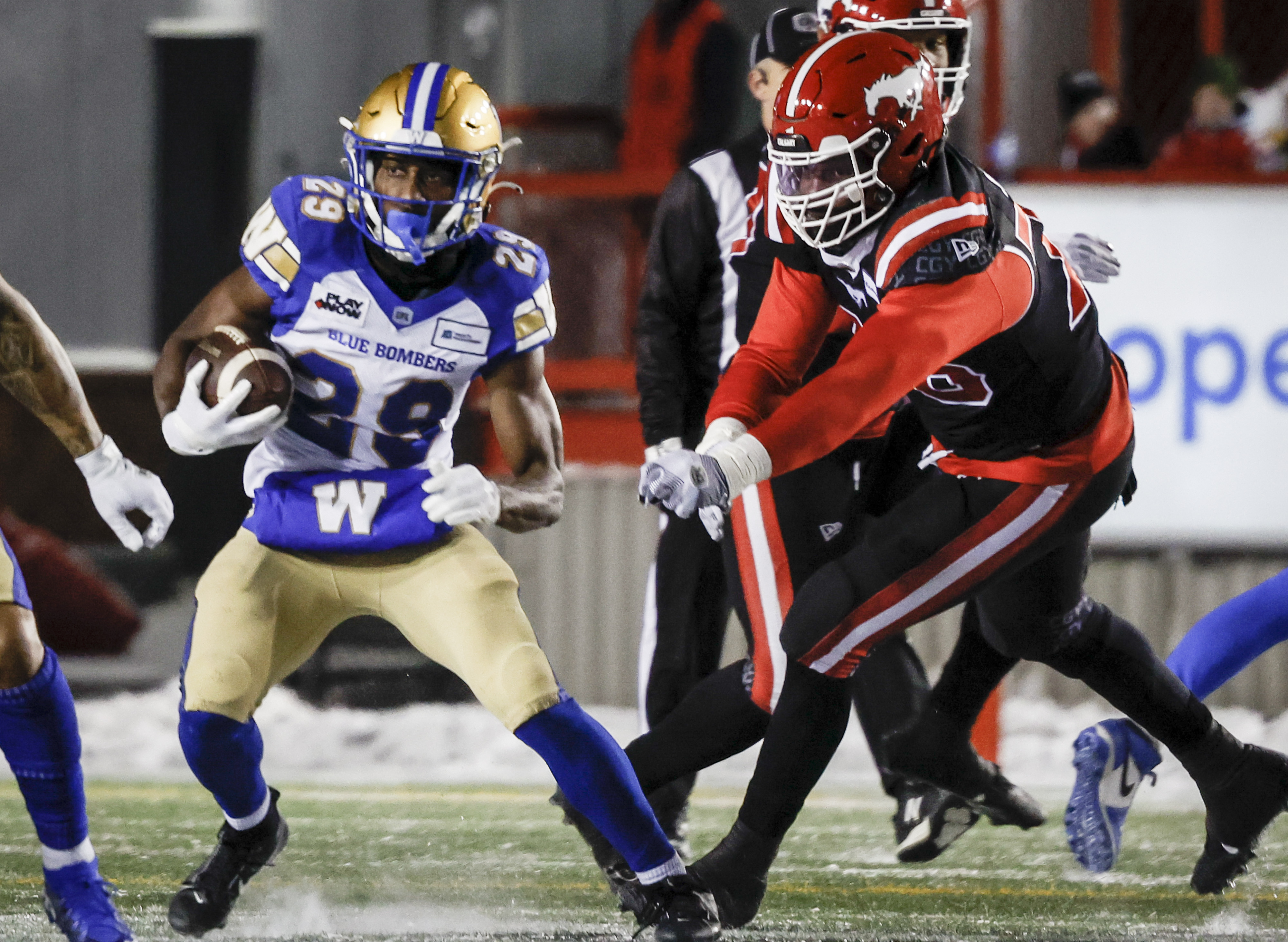 Winnipeg Blue Bombers Thrash Calgary Stampeders 36-13 to Cap Off Regular Season