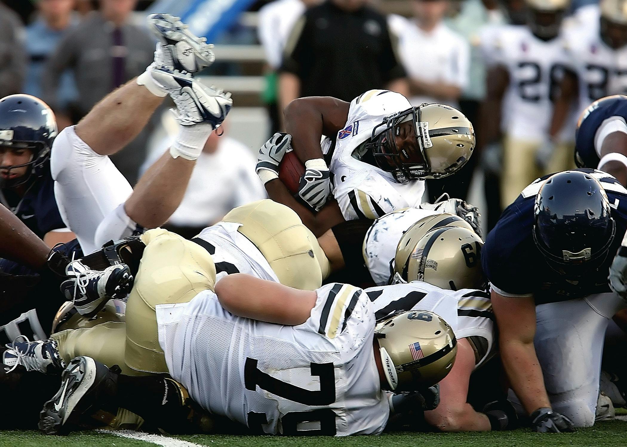 Unpacking Nicotine Use in Canadian Pro Football: A Closer Look at Snus and Athletic Performance