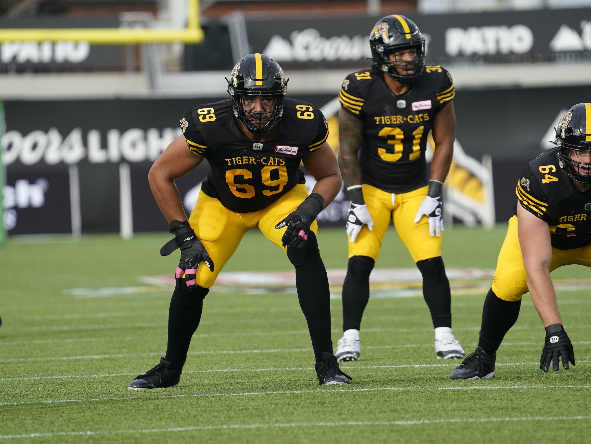 Proven Success: Jordan Murray's Re-signing Gives Hamilton Tiger-Cats' Offensive Line a Boost