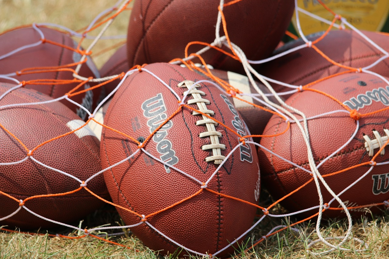 Why Do Some Bettors Prefer The CFL Instead of NCAAF and NFL Betting?
