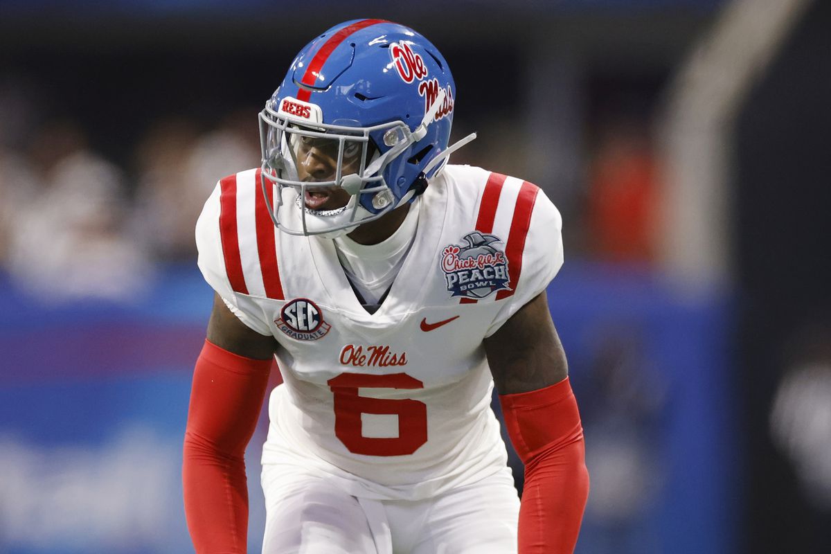Getting Defensive:  DB Zamari Walton Signs with the Tiger-Cats