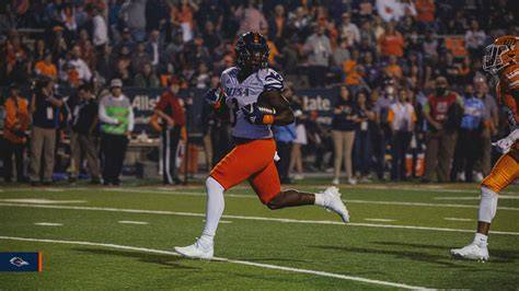 DL Brandon Brown Signs With The Hamilton Tiger-Cats