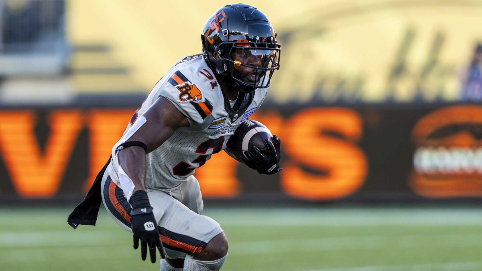 Former CFL All-Star Running Back William Stanback Announces Retirement