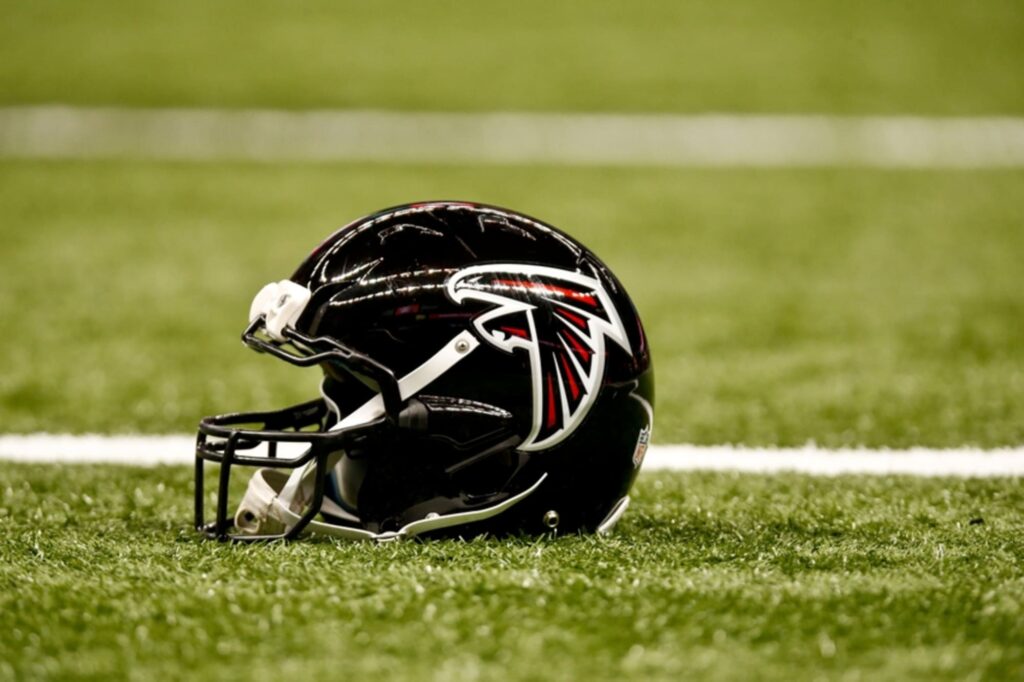 Atlanta Falcons Sign Two CFL Players