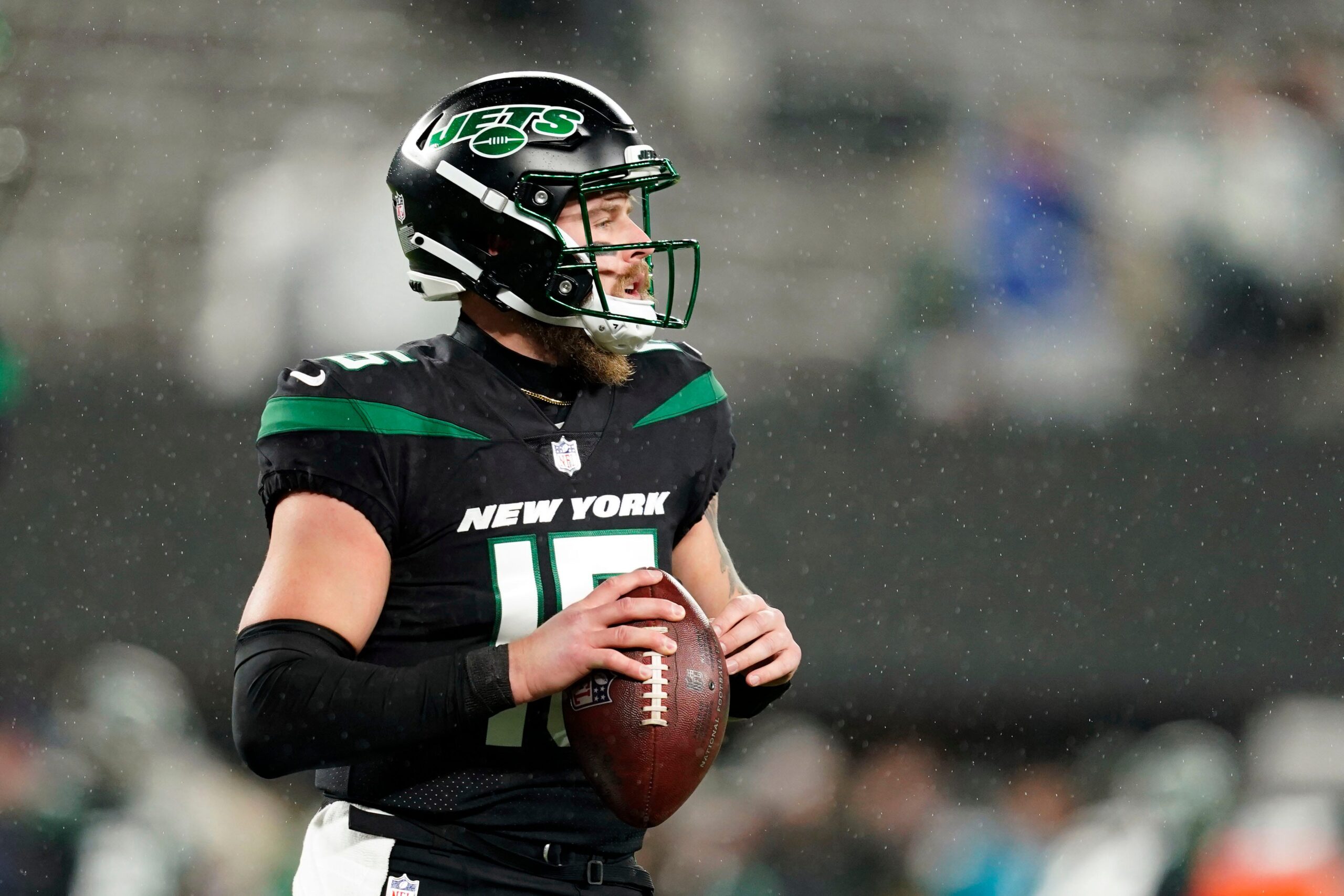 QB Chris Streveler Debuts for NY Jets, Provides Spark in TNF Loss