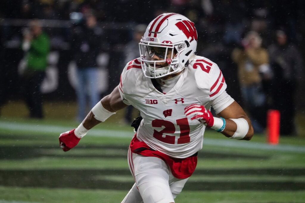 Former Wisconsin Defensive Back Caesar Williams Among Five Players Signed By The Tiger-Cats