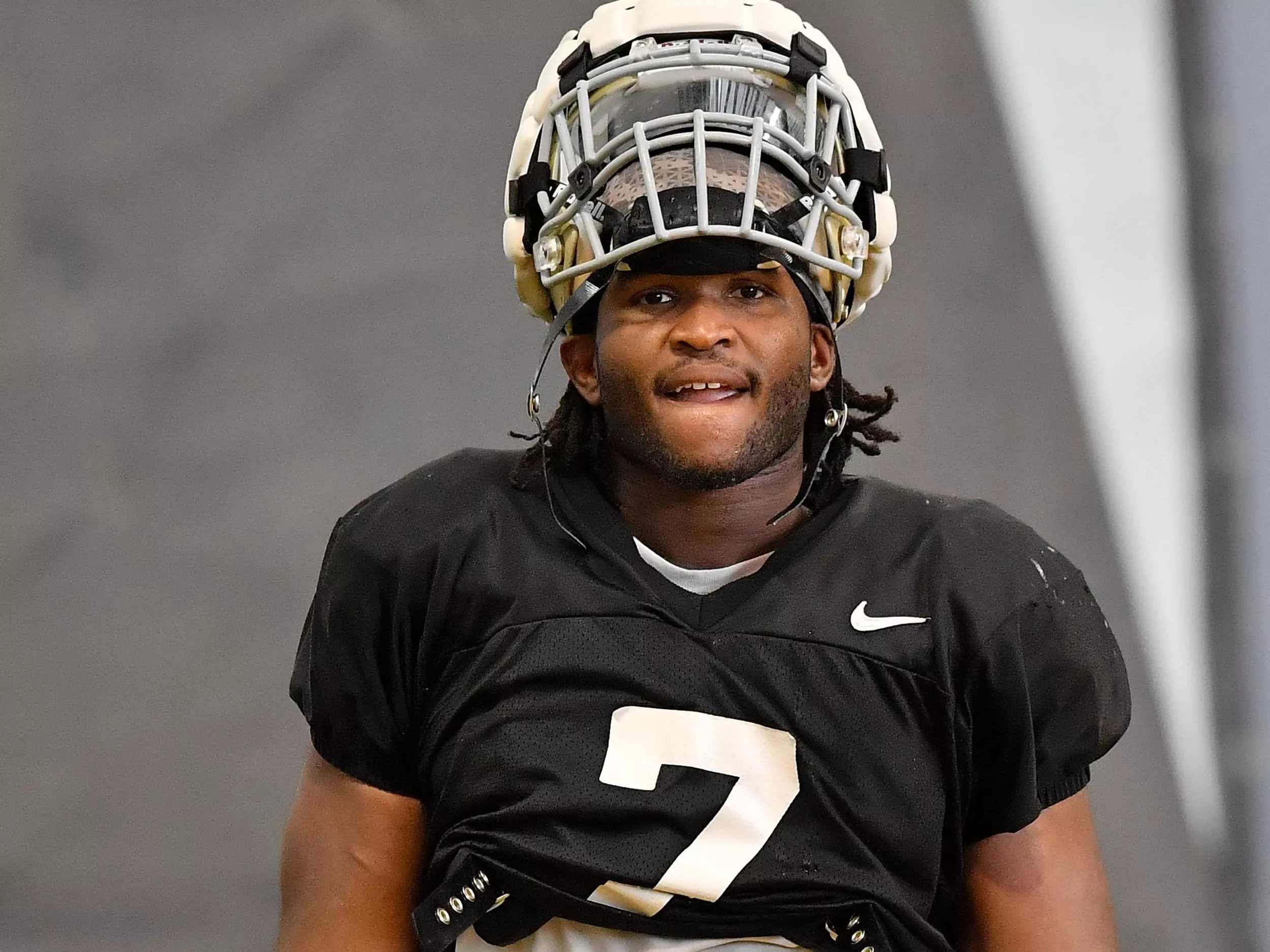 Roughriders Sign DL Charles Akanno