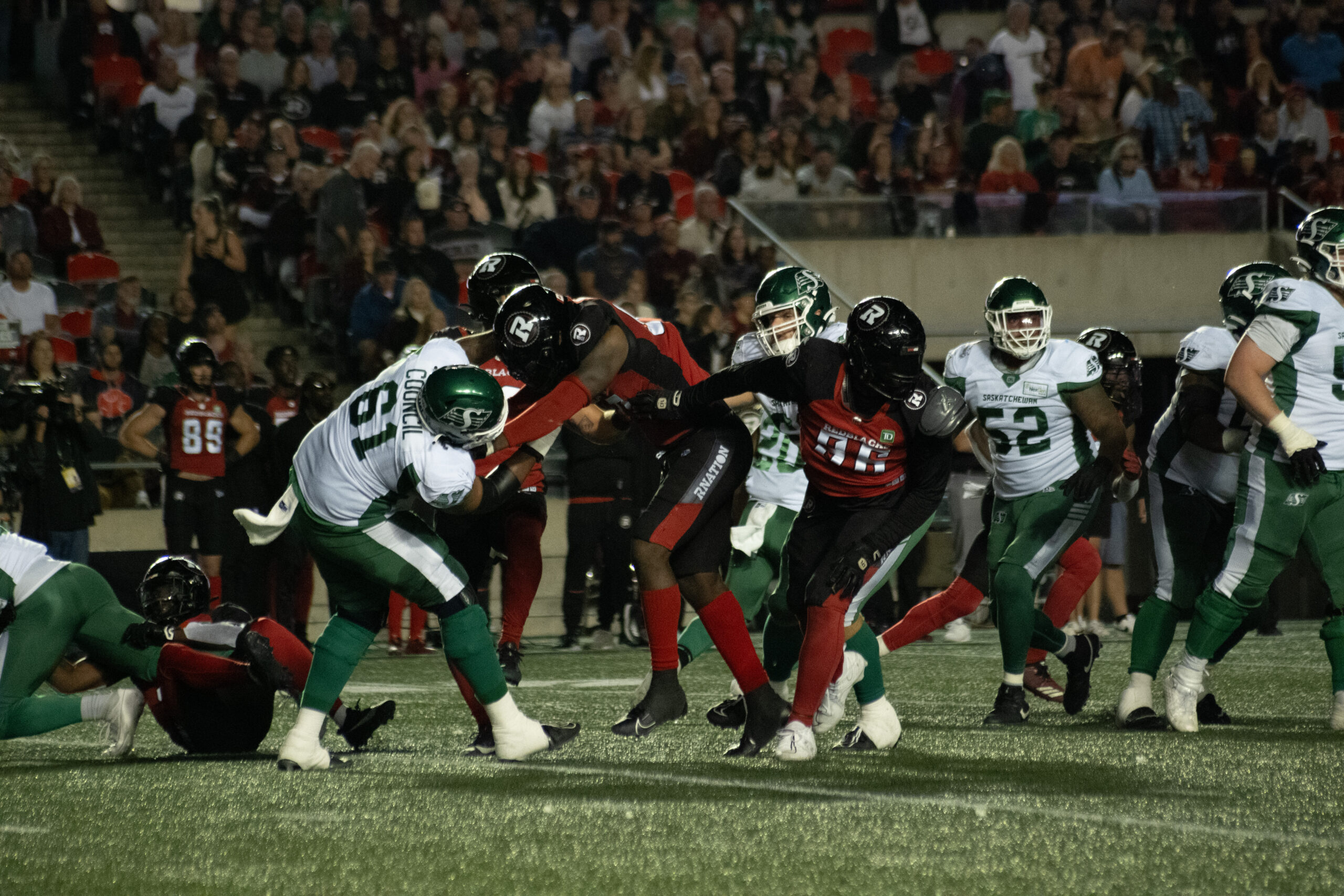 CFL Result: Ottawa REDBLACKS Snap Losing Streak with 36-28 Win Over Saskatchewan Roughriders