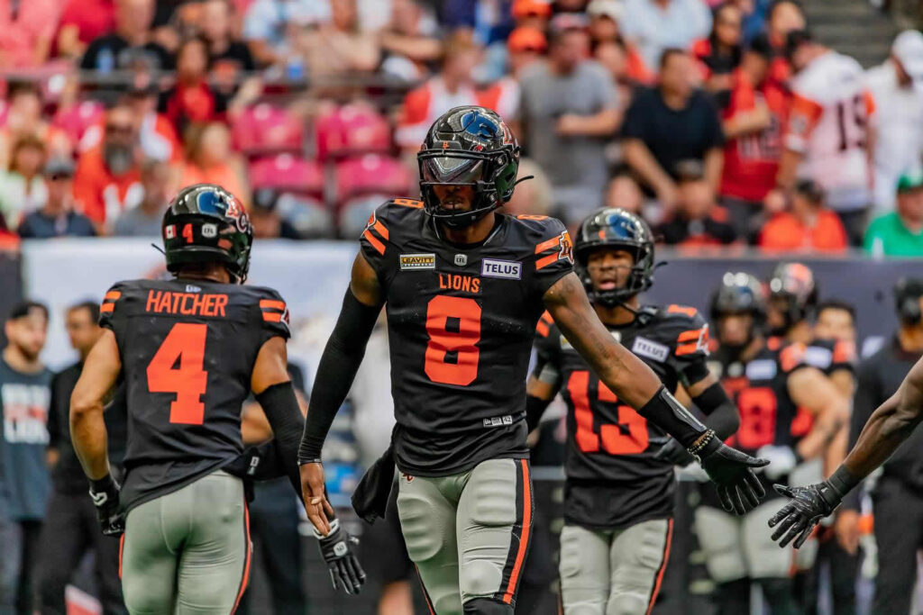 Montreal Alouettes Sign QB Dominique Davis Following Caleb Evans Season Ending Injury